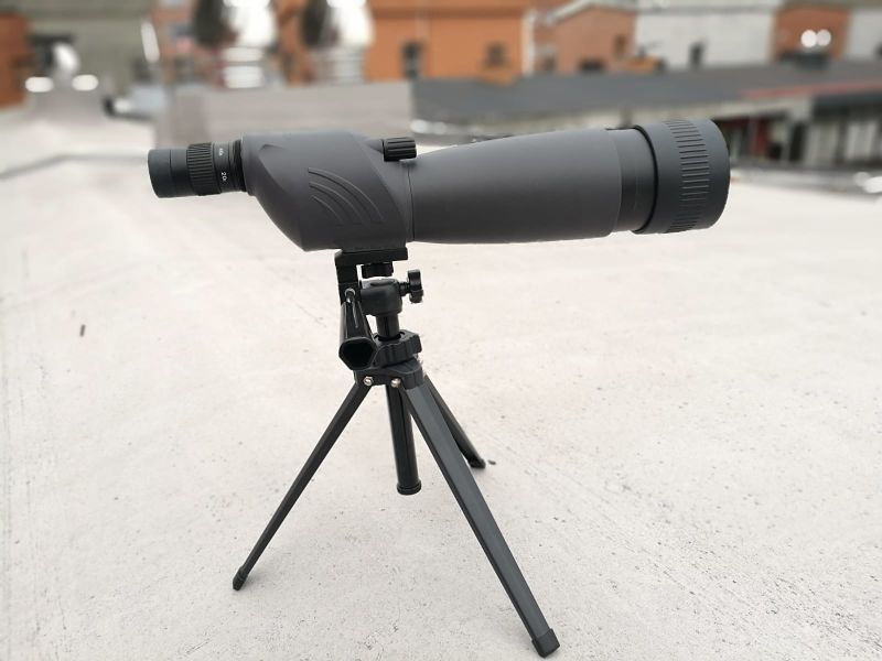TASCO 20-60x80 Trípode